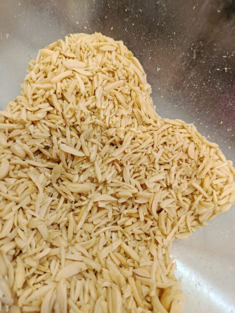 خلال بادام زمینی